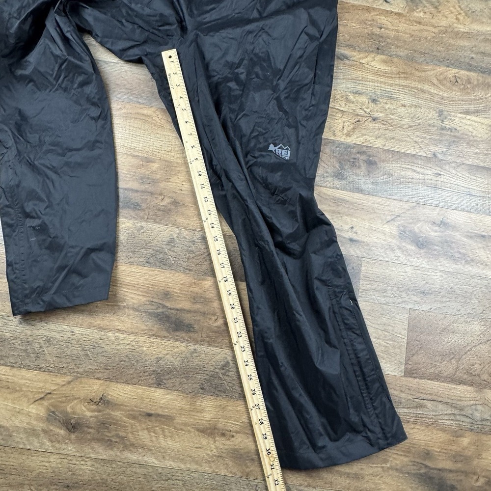 Patagonia Black Men's Raincoat